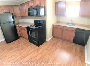 1000 State Ave APT 2, Coraopolis, PA 15108