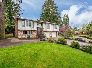 17539 Cason Rd, Gladstone, OR 97027