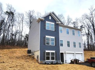 648 Royal Ter, Harrisburg, PA 17112