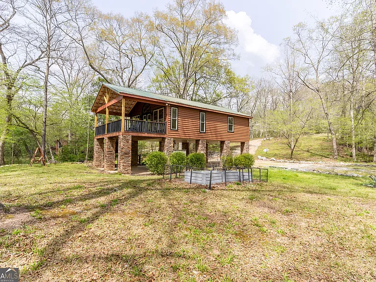 597 Meadow Brook Ln — Photo 15