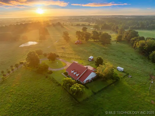 800 N Denison Rd, Idabel, OK 74745