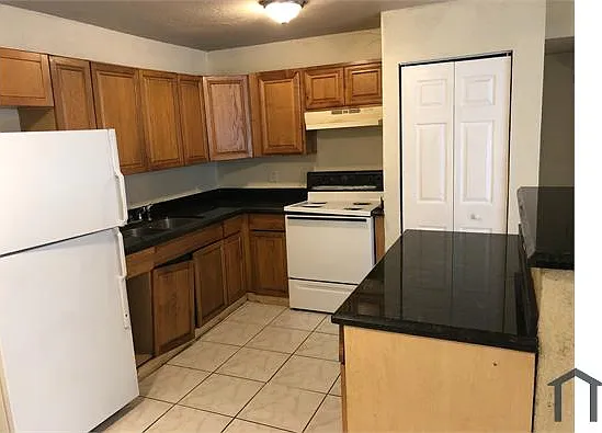 5314 NW 24th St #143 — Photo 2
