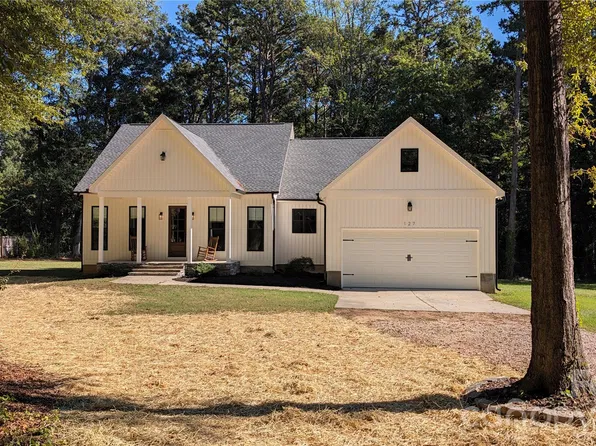 127 Westerwood Dr, Rock Hill, SC 29732