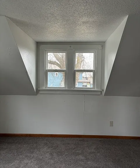 204 W 1st St — Photo 17