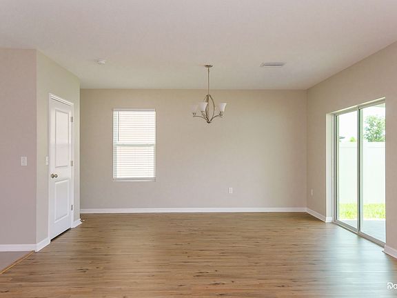 5th image of 10940 Carlton Fields Dr
