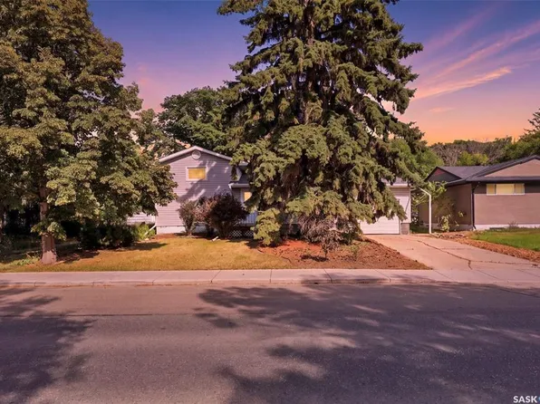 709 Cumberland AVENUE S, Saskatoon, SK S7H 2L5