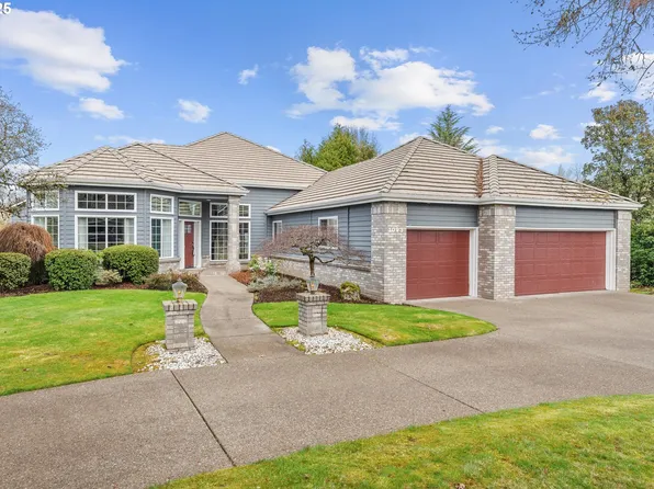 1093 NW Baker Crest Ct, McMinnville, OR 97128