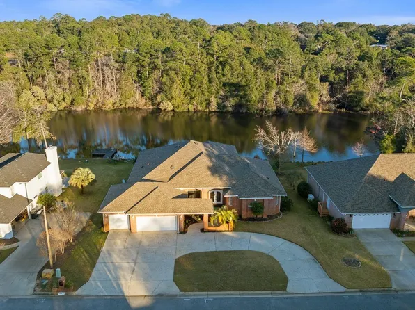 5080 Pine Hollow Dr, Pensacola, FL 32505