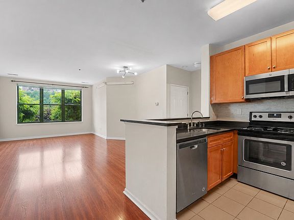 2nd image of 24 Avenue At Port Imperial APT 236