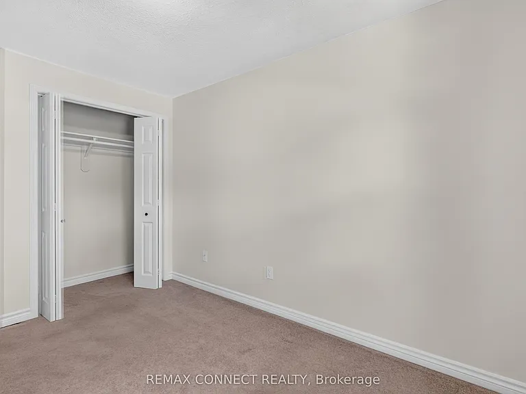 829 Cavan Ct — Photo 22