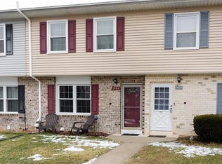 1404 Pheasant Dr S, Carlisle, PA 17013
