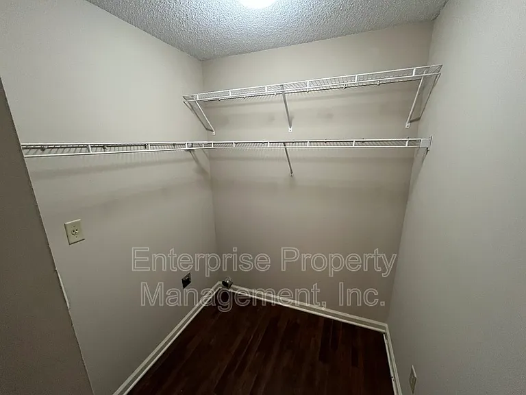 1330 Siskin Dr — Photo 11