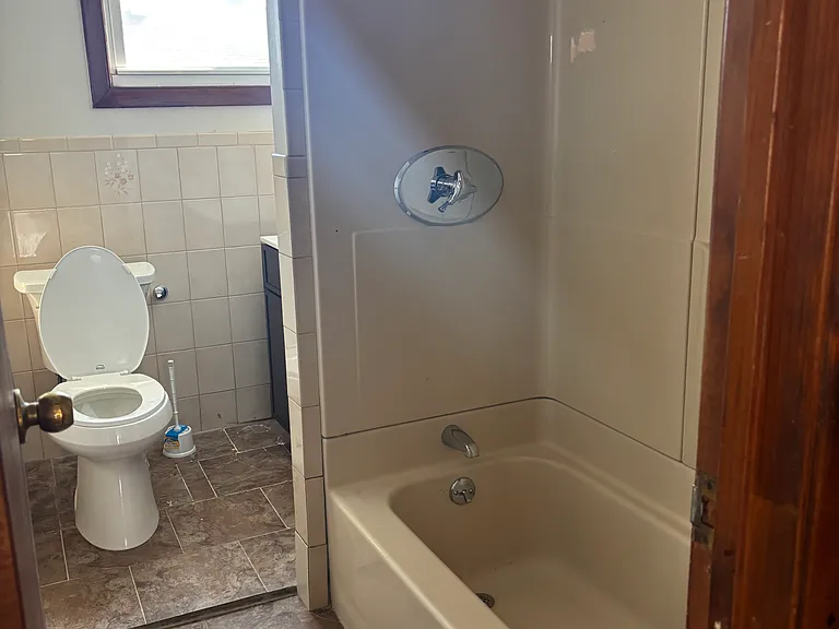 210 Whitman St #3 — Photo 11