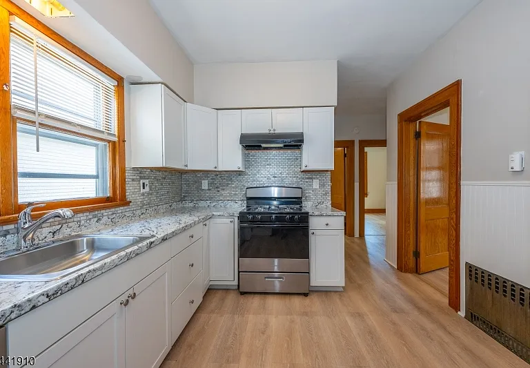 103 Knapp Ave #2 — Photo 4