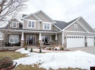 2339 Abbywood Ln, North Mankato, MN 56003