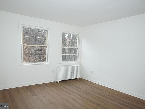 3rd image of 5103 10th St S APT 5