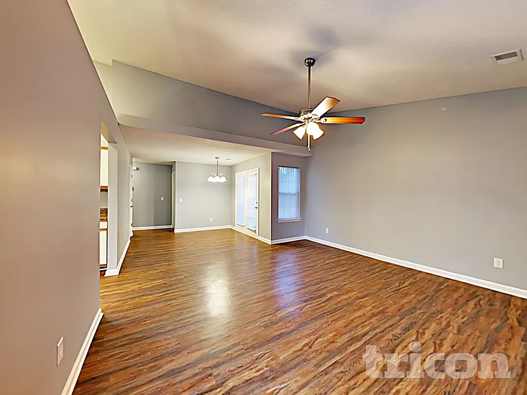 109 Jaybird Ln — Photo 4