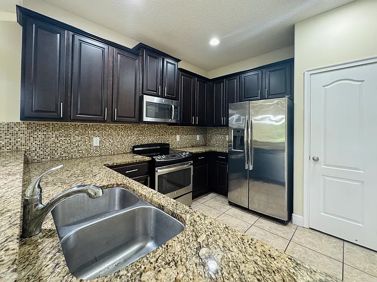 8163 Roseville Blvd — Photo 7