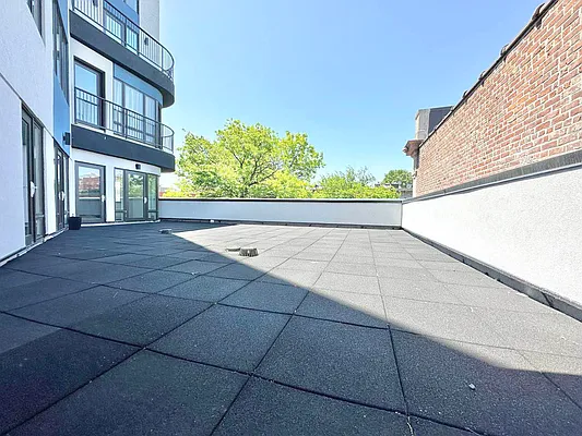 Rented by Doorway NYC, LLC | media 31