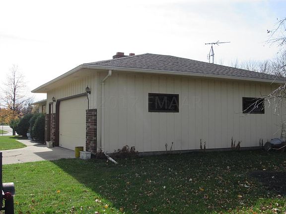 4th image of 214 37th Ave S