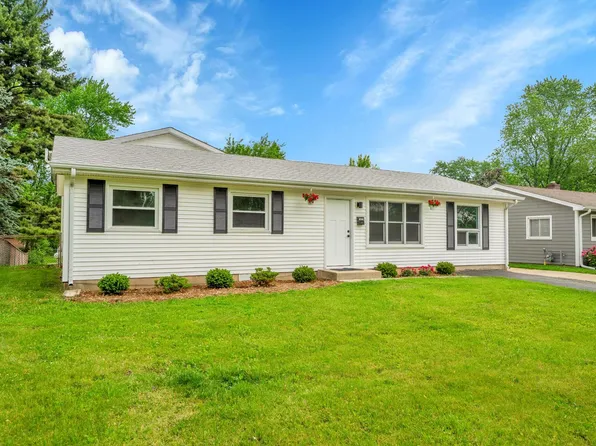 18624 W Pamela Pl, Gurnee, IL 60031