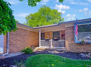 7878 Charrington Dr, Canton, MI 48187
