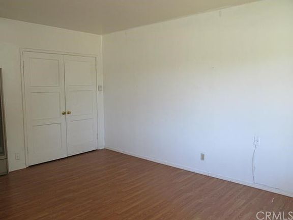 3rd image of 485 Riverdale Dr APT 5