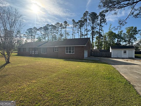 2nd image of 805 Mitchell Dr