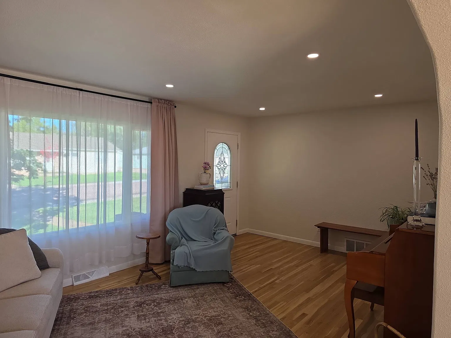 124 East Circle Drive - 1 — Photo 2