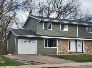 7591 Bittersweet Dr, Eden Prairie, MN 55344