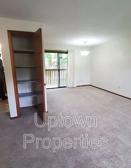 1516 SW Dewitt St #1516 — Photo 12
