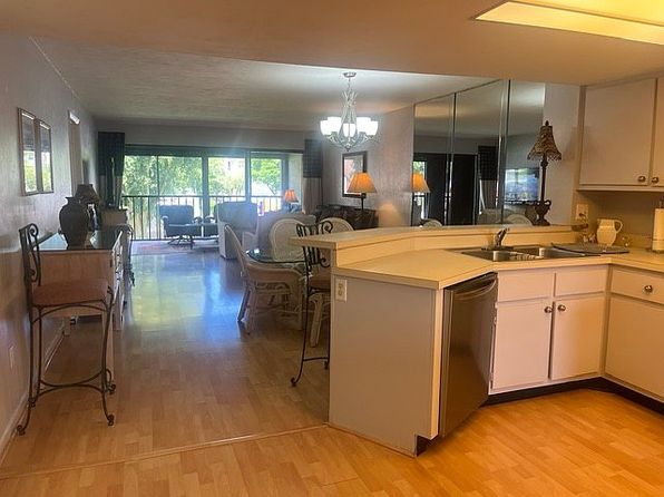 1041 S Collier Blvd APT 104