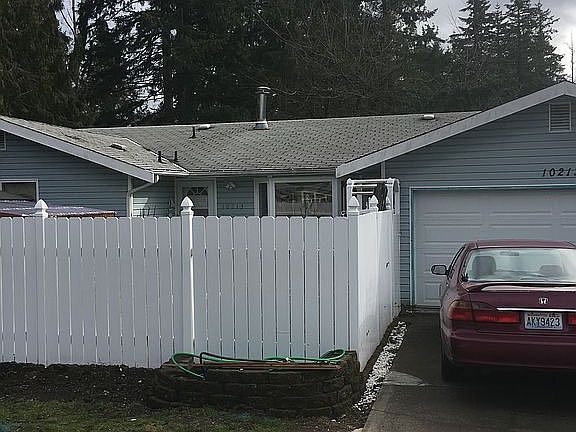 4th image of 10213 224th Ave E