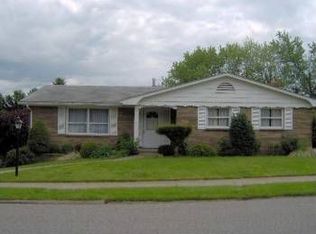 224 Scenery Dr, Weirton, WV