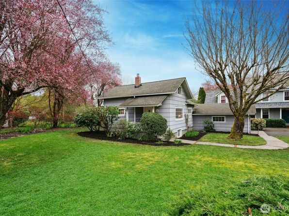 9040 Avondale Road NE, Redmond, WA 98052