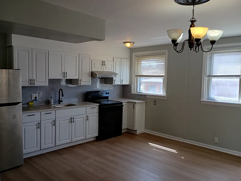 6114 Reach St — Photo 14
