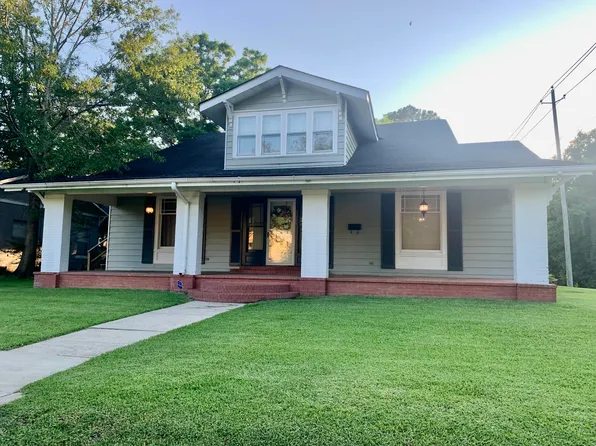 1066 N 2nd Ave, Laurel, MS 39440