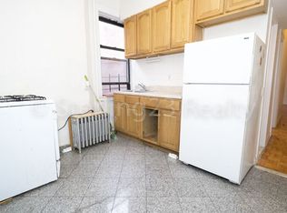 1455 Broadway APT 3B, Astoria, NY 11106