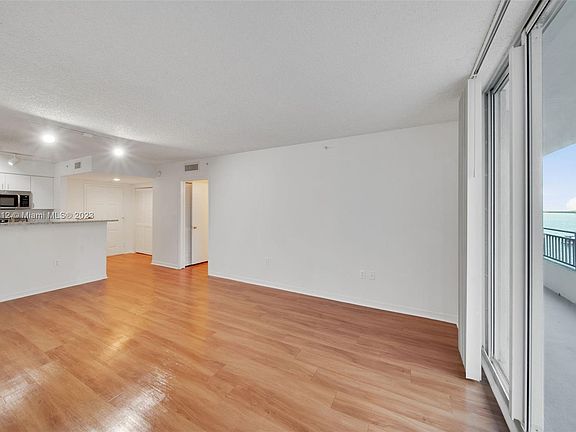 4th image of 1155 Brickell Bay Dr APT 1004
