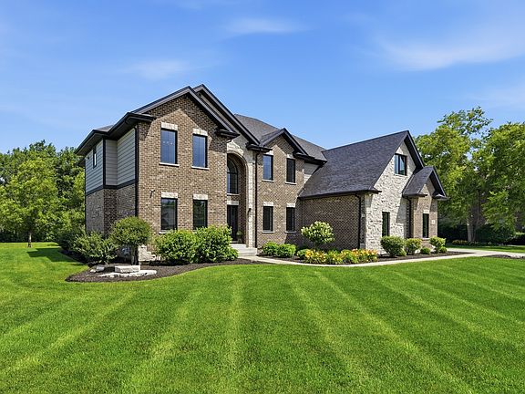 2nd image of 7812 Northwoods Dr