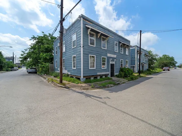 2401 & 2407 Sampson St #1-8, Houston, TX 77004