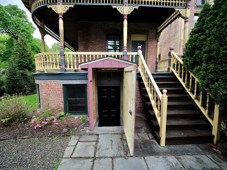 4 Grand St #1 — Photo 19