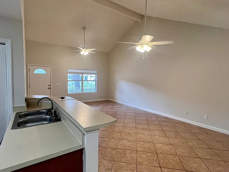 317 Windridge Dr — Photo 9
