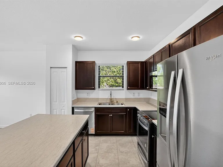 2371 SE 1st Ct — Photo 21