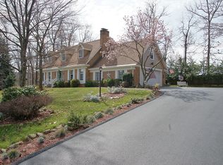 54 Macgregor Dr, Blue Ridge, VA 24064