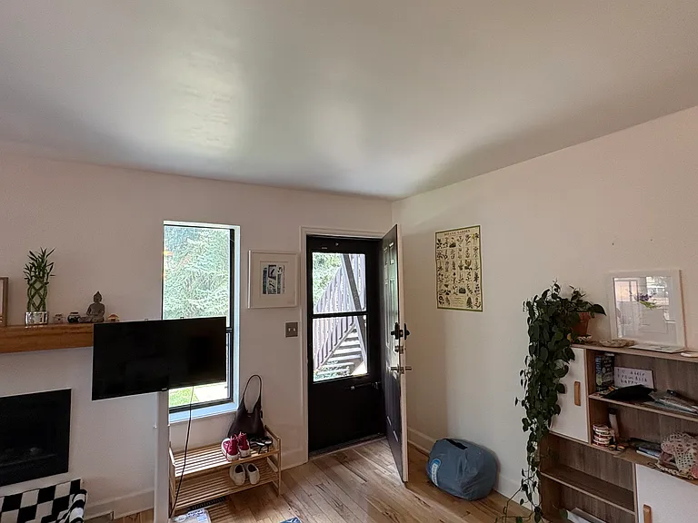 6213 Willow Ln — Photo 10