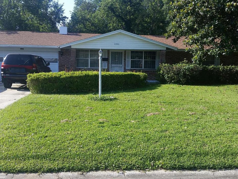 1st image of 2240 Barry Dr S