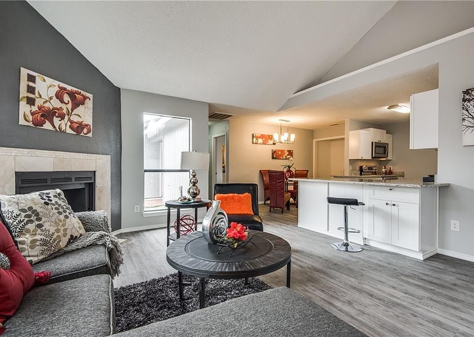 1st image of 4768 Wineberry Dr