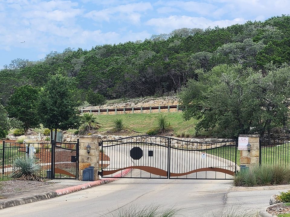1st image of 502 Winding Ravine LOT 9