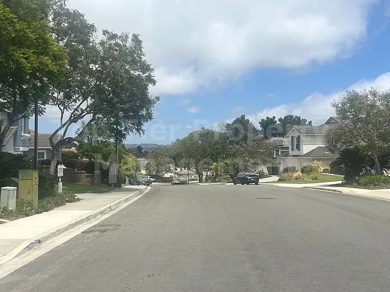3892 Stoneridge Rd — Photo 36
